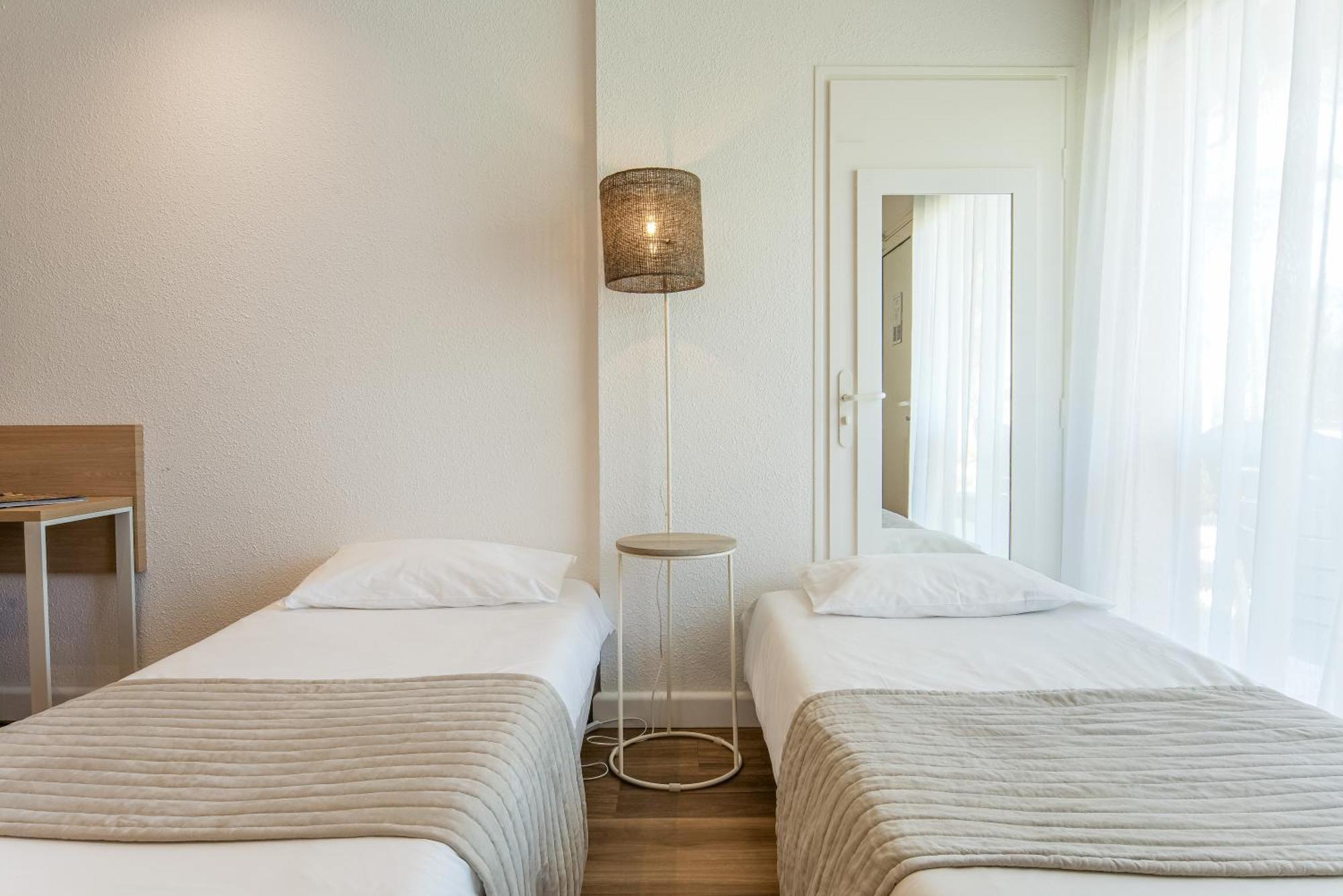 Hotel Restaurant La Forestiere Biscarrosse-Plage Buitenkant foto